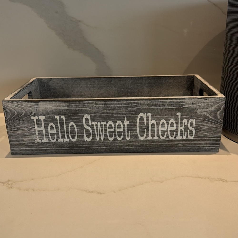 Gray Bathroom Accessory Set - Picture 5 of 6